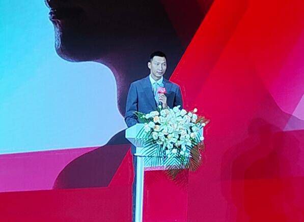亚洲欧美另类在线视频
